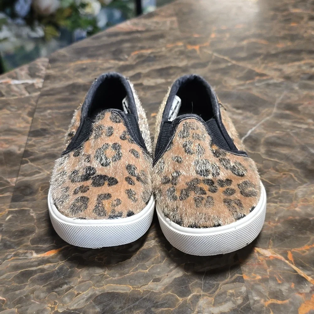 Oshkosh Bgosh Animal Print Slip On‎ Shoes Size 7